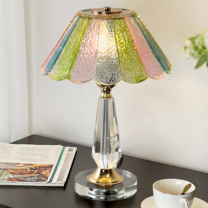 Traditionelle 1-flammige Tischlampe aus französischem Glas, Kristall und Legierung mit rundem Rüschendesign für das Schlafzimmer 