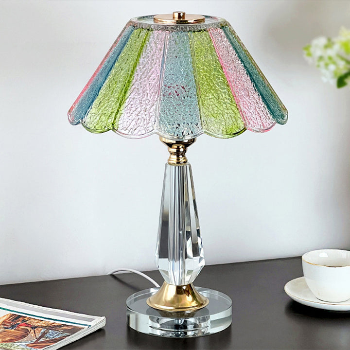 Traditionelle 1-flammige Tischlampe aus französischem Glas, Kristall und Legierung mit rundem Rüschendesign für das Schlafzimmer 