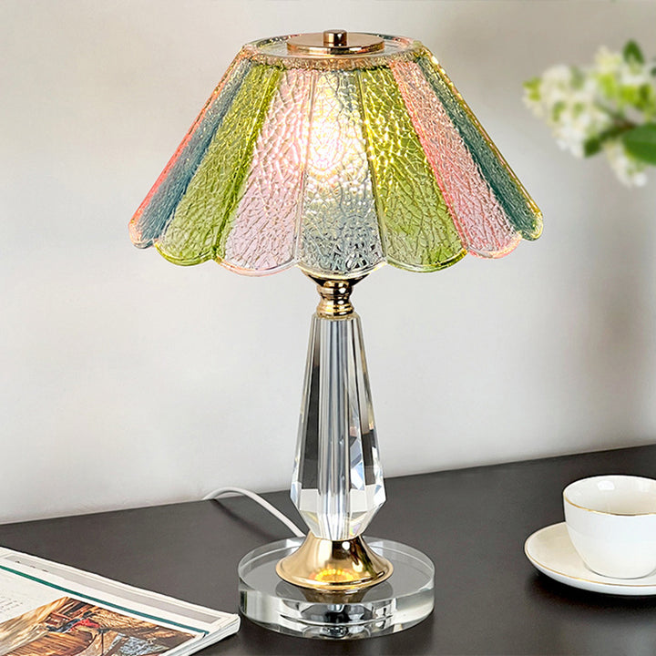 Traditionelle 1-flammige Tischlampe aus französischem Glas, Kristall und Legierung mit rundem Rüschendesign für das Schlafzimmer 