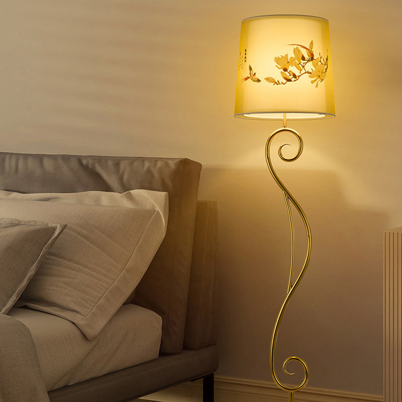 Lampadaire sur pied à une lumière en fer traditionnel chinois pour salon 