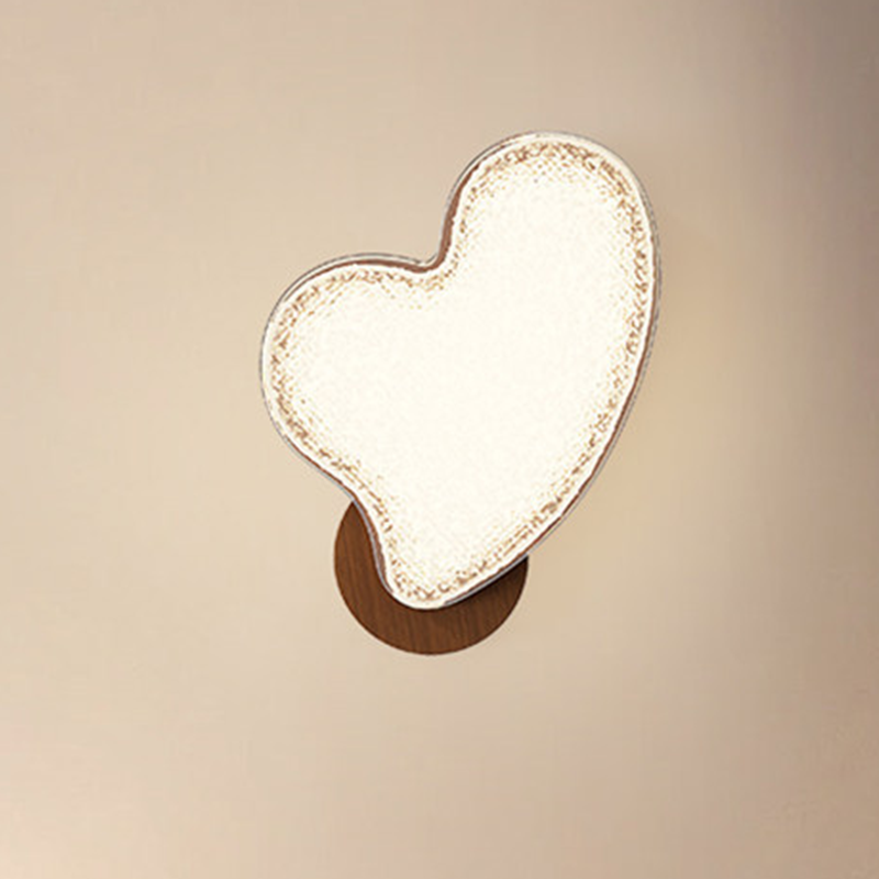 Moderne nordische LED-Wandleuchte in Herzform aus Acryl mit Metall für Wohnzimmer &amp; Schlafzimmer 
