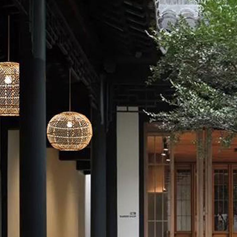 Traditional Japanese Hand-Woven Rattan Round 1-Light Pendant Light For Dining Room