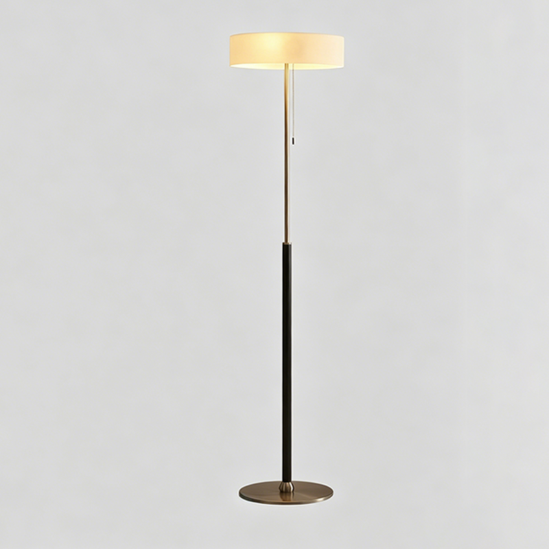 Moderne skandinavische Stehleuchte mit 3-flammigem Runddesign aus Eschenholz, Edelstahl, Aluminium und Glas für Wohnzimmer &amp; Schlafzimmer 