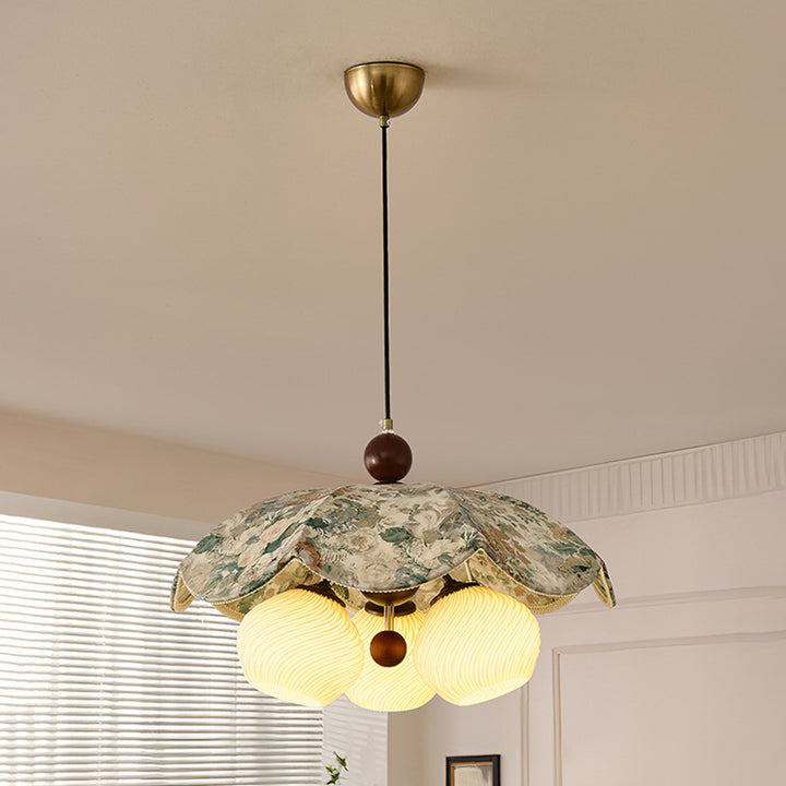 Traditional French Solid Wood Iron Fabric PLA Flower-Shaped 3-Light Pendant Light For Living Room