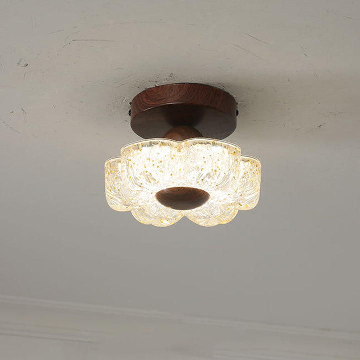 Traditionelle halbbündige LED-Deckenleuchte in Blütenblattform aus Eisen und Kunstharz im französischen Stil für Flur &amp; Eingangsbereich 