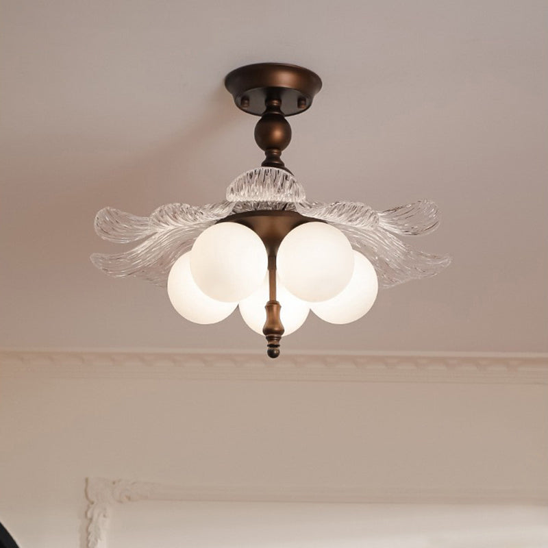Zeitgenössische halbflache 5-flammige Deckenleuchte im Retro-Stil aus Eisen, Acryl und Glas in Knospenform für das Wohnzimmer 