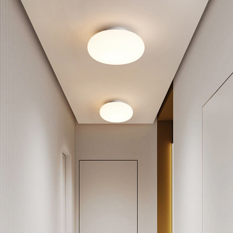 Moderna Minimalista Lámpara de Techo LED Montaje Semi-empotrado en Forma de Manzana de Hierro y PE para Dormitorio y Sala de Estar 