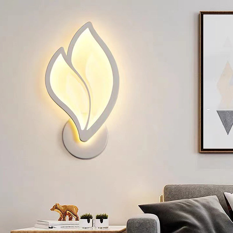 Modern Art Deco Acrylic Aluminum Iron Petal LED Wall Sconce Lamp For Bedroom &amp; Living Room
