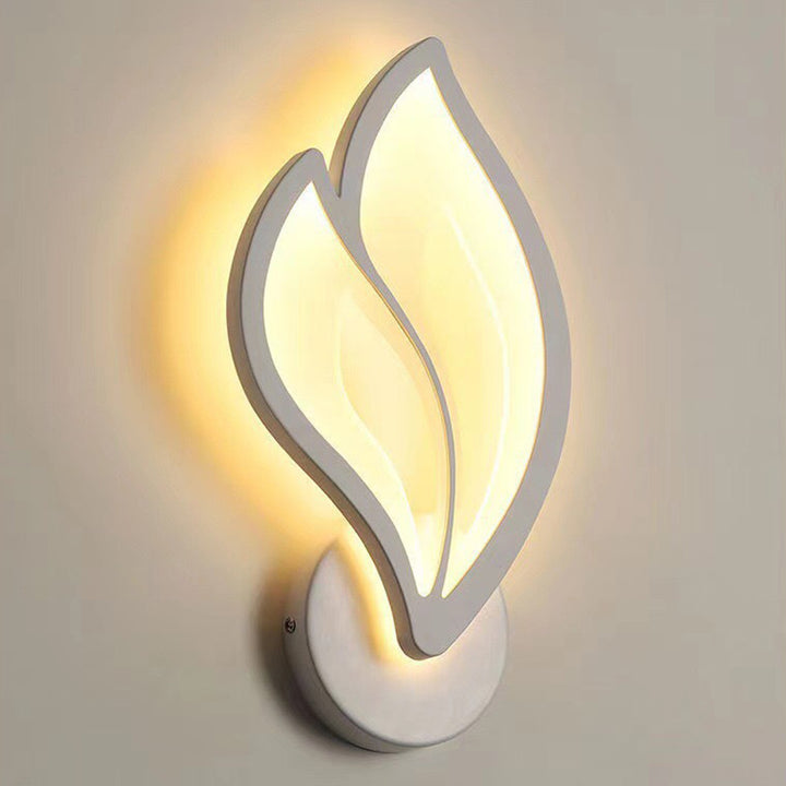 Modern Art Deco Acrylic Aluminum Iron Petal LED Wall Sconce Lamp For Bedroom &amp; Living Room