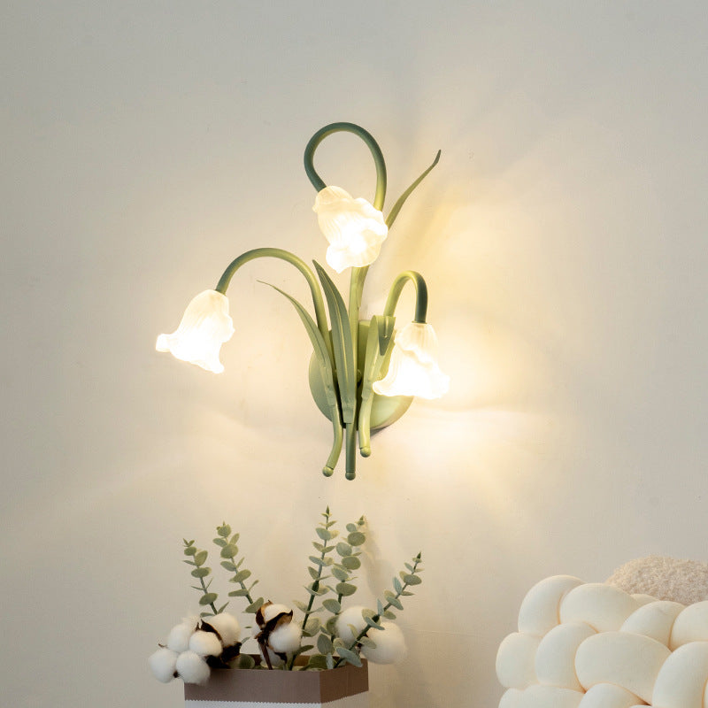 Applique murale contemporaine en verre créatif rond en fer à 3 lumières avec feuilles de fleurs pour chambre et salon 
