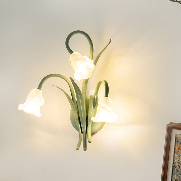 Applique murale contemporaine en verre créatif rond en fer à 3 lumières avec feuilles de fleurs pour chambre et salon 