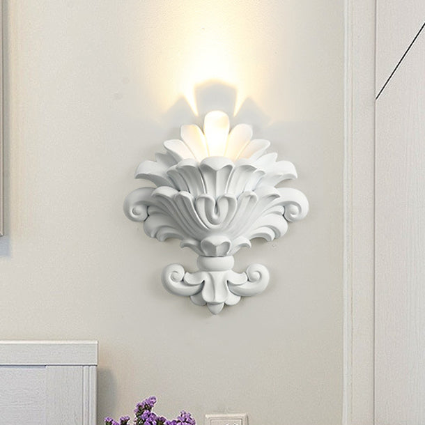 Applique murale 1 lumière en résine, verre, métal et coquille sculptée de style vintage traditionnel pour chambre et salon 
