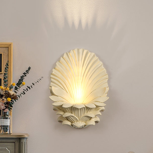 Applique murale 1 lumière en résine, verre, métal et coquille sculptée de style vintage traditionnel pour chambre et salon 