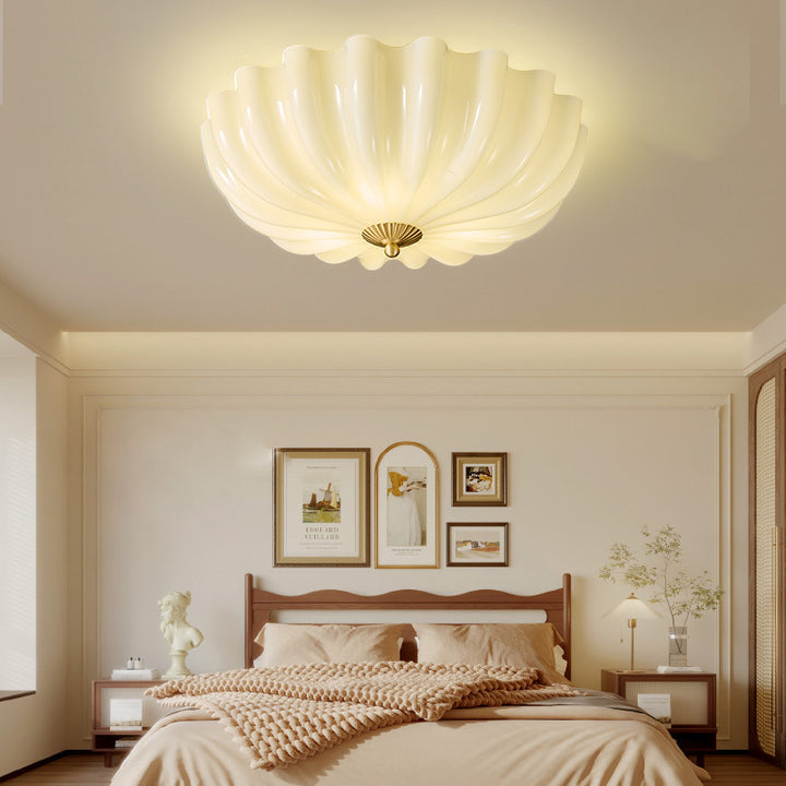 Plafonnier traditionnel français en verre et cuivre avec pétales ondulés 3/4 lumières pour chambre et salon 