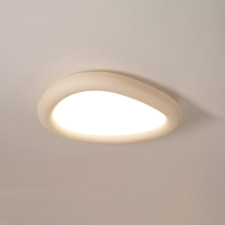 Modern Minimalist Diffuser Panel Resin Iron Pebble-Shaped LED Flush Mount Ceiling Light For Bedroom &amp; Living Room