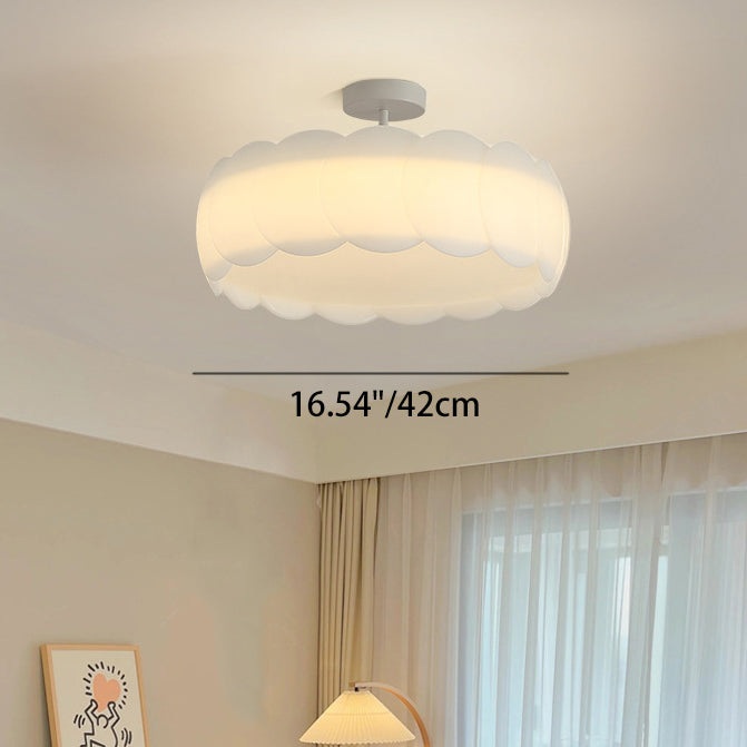 Zeitgenössische kreative Metall-PE-Rundwelle LED-Deckenleuchte für Schlafzimmer & Wohnzimmer 