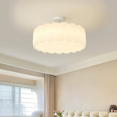 Moderne minimalistische PE Eisen wellige runde LED-Deckenleuchte zur halbeingebauten Montage für Schlafzimmer und Wohnzimmer 