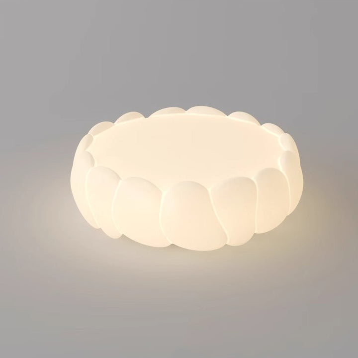 Luz de techo empotrada LED redonda de burbuja de crema de hierro PE creativa contemporánea para dormitorio y sala de estar 