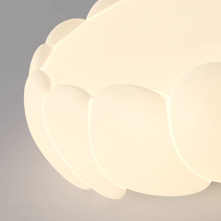 Luz de techo empotrada LED redonda de burbuja de crema de hierro PE creativa contemporánea para dormitorio y sala de estar 