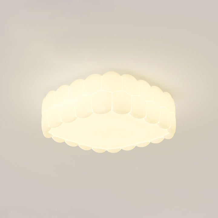 Luz de techo empotrada LED redonda de burbuja de crema de hierro PE creativa contemporánea para dormitorio y sala de estar 