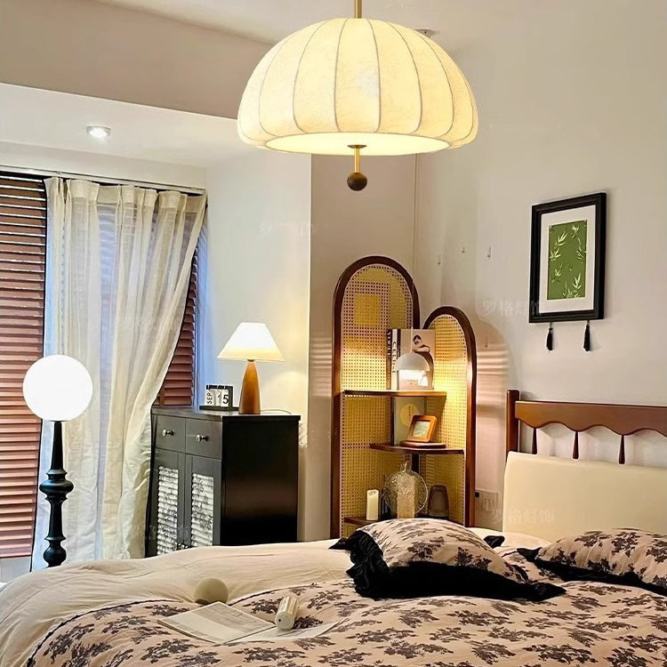 Traditionelles französisches Stoff-Holz-Metall-Ventilatormuster 3/5-Licht Semi-Flush Mount Deckenleuchte für Schlafzimmer & Wohnzimmer 