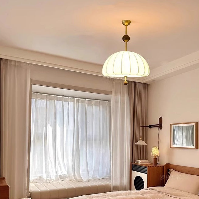 Traditionelles französisches Stoff-Holz-Metall-Ventilatormuster 3/5-Licht Semi-Flush Mount Deckenleuchte für Schlafzimmer & Wohnzimmer 