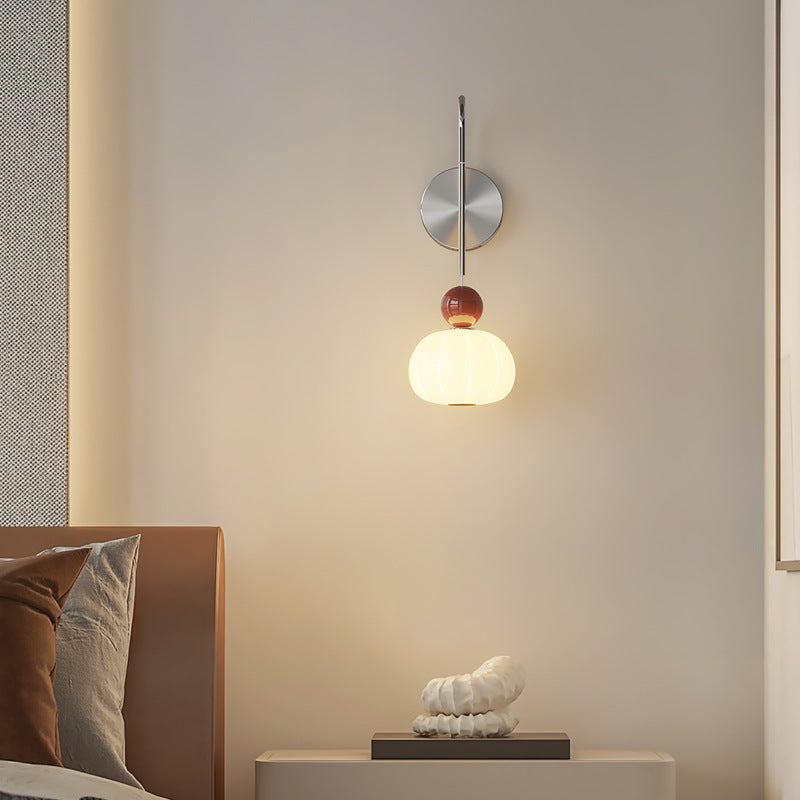 Lámpara de pared LED con forma de calabaza de hierro PE escandinavo contemporáneo para dormitorio y sala de estar 
