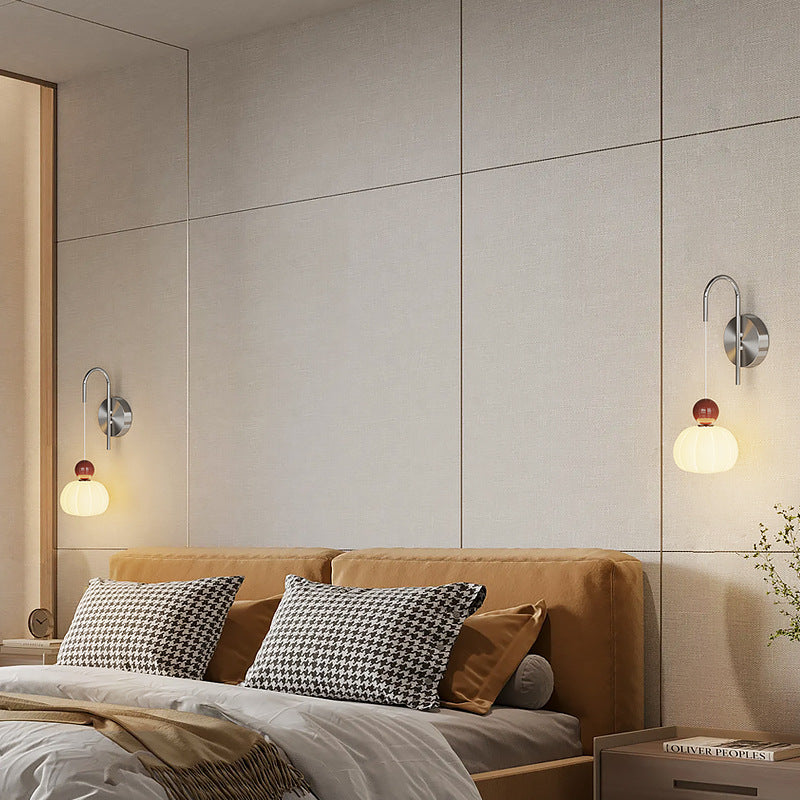Lámpara de pared LED con forma de calabaza de hierro PE escandinavo contemporáneo para dormitorio y sala de estar 