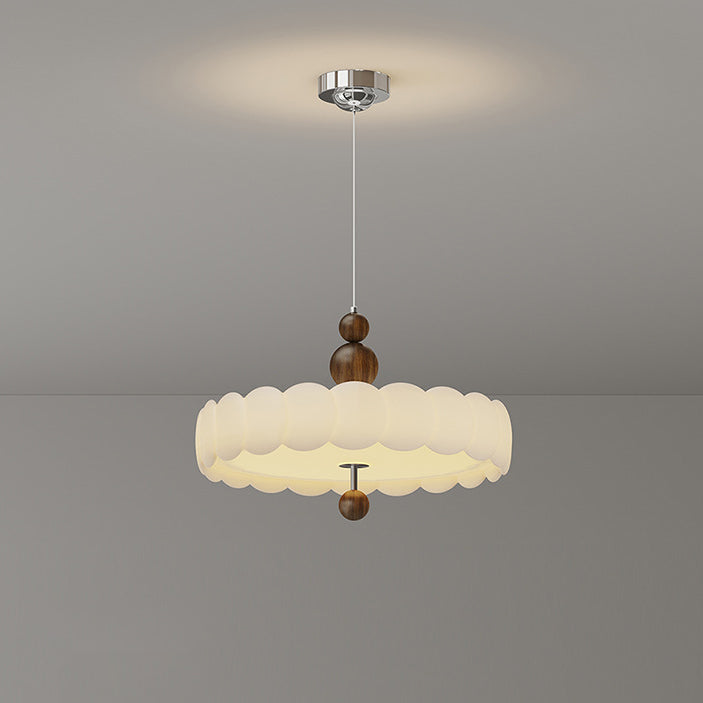 Traditioneller französischer PE Eisen-Creme-Bewegungs-Globus-LED-Kronleuchter für Schlafzimmer &amp; Wohnzimmer 