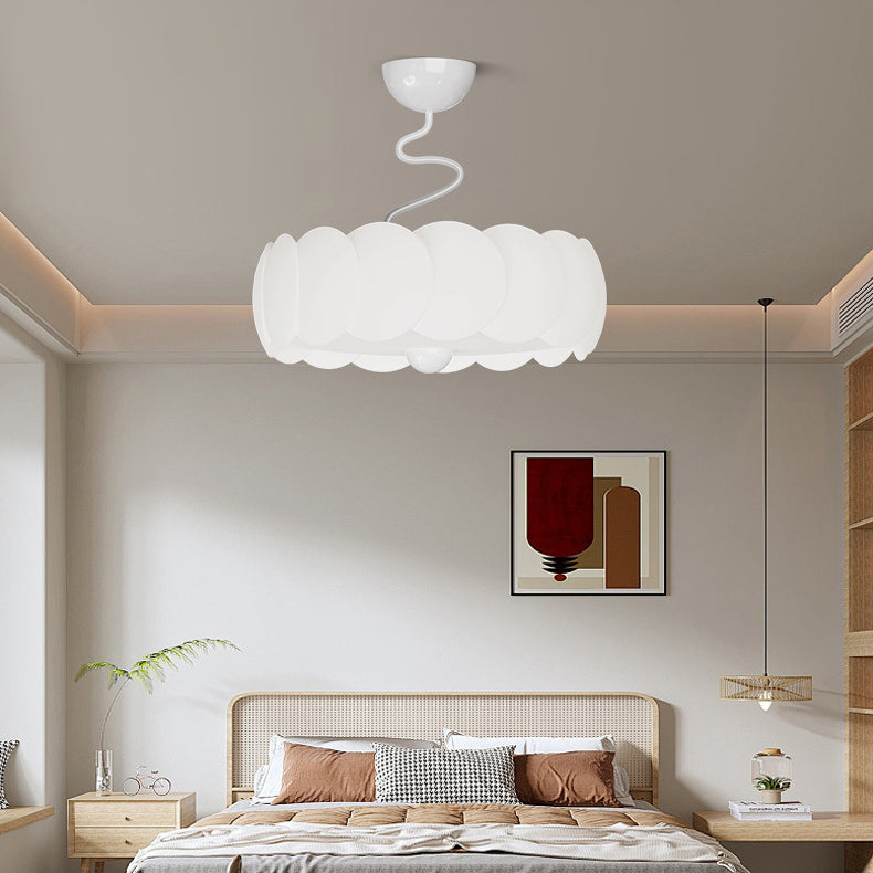 Moderne minimalistische PE-Eisen gebogene runde LED-Deckenleuchte für Schlafzimmer und Wohnzimmer 
