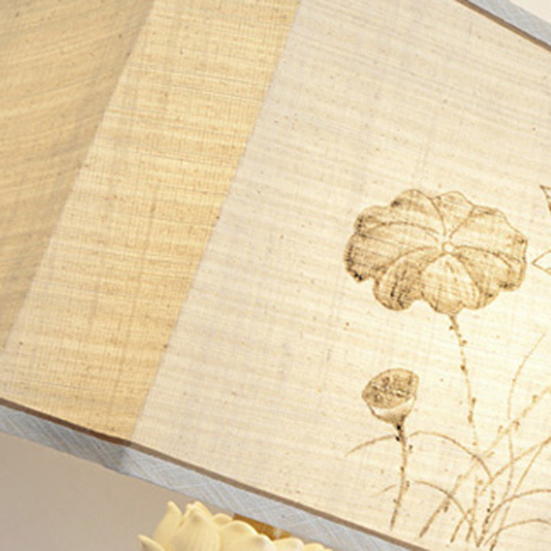 Traditional Chinese Antique Brass Fabric Bird Lotus 1-Light Table Lamp For Bedroom &amp; Living Room