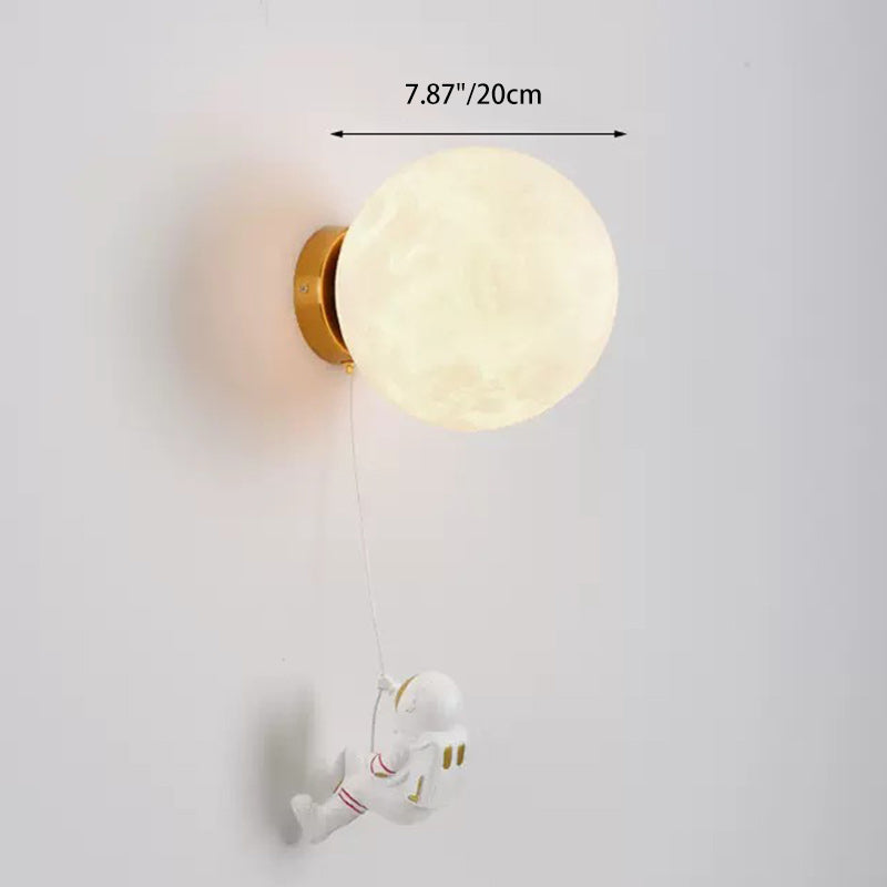 Moderne Art Deco PLA Harz Eisen Astronaut Planet Design 1-Licht Wandleuchte für Schlafzimmer & Wohnzimmer 