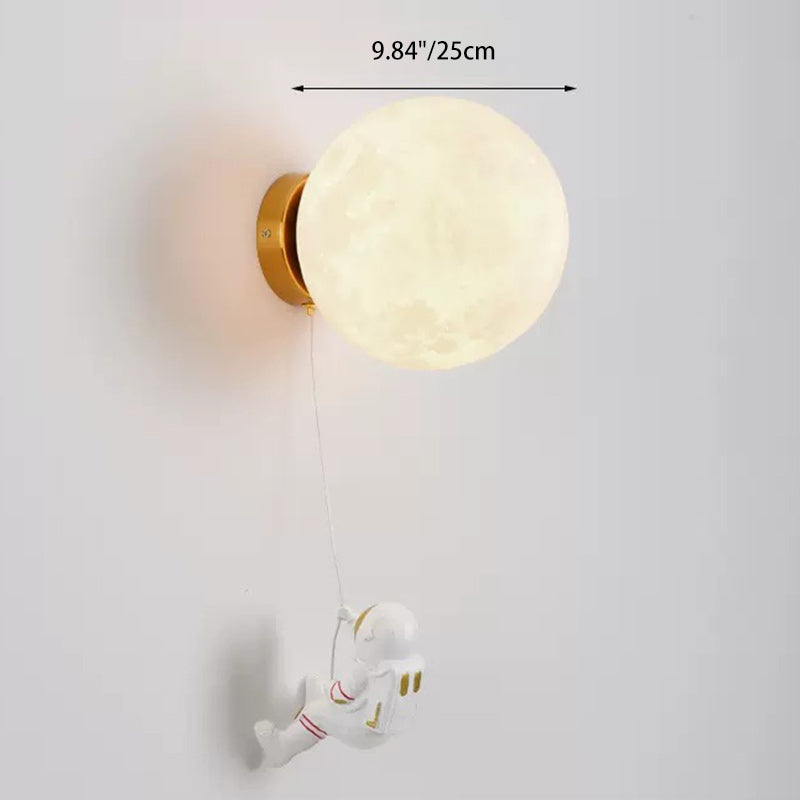 Moderne Art Deco PLA Harz Eisen Astronaut Planet Design 1-Licht Wandleuchte für Schlafzimmer & Wohnzimmer 