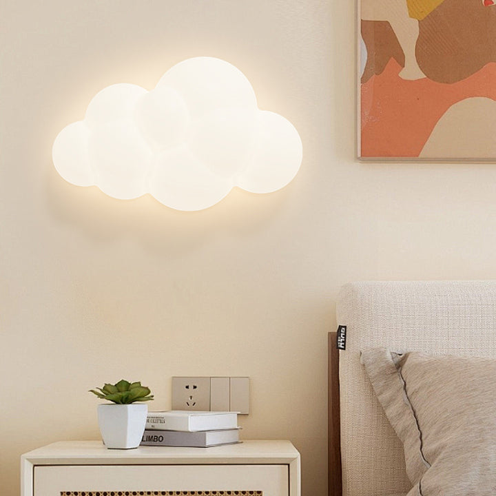 Applique murale LED en forme de nuage en fer créatif contemporain pour chambre à coucher et salon 