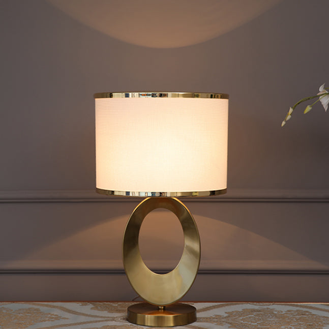 Zeitgenössische kreative Stoff-Metall-Rundring-1-Licht-Tischlampe für Schlafzimmer & Wohnzimmer 