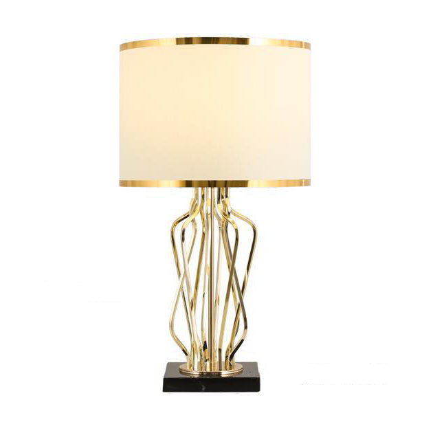 Zeitgenössische kreative Stoff-Metall-Marmor-Gebogene runde 1-Licht-Tischlampe für das Schlafzimmer 