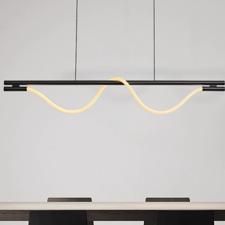 Zeitgenössisches Kreatives Geflochtenes Silikon Kupfer Gebogenes Lineares LED-Kronleuchter-Insellicht für das Esszimmer 