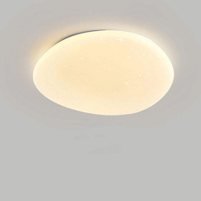 Plafonnier LED moderne minimaliste en métal et acrylique en forme de galet pour chambre 
