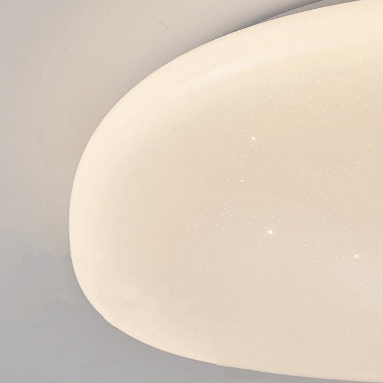 Plafonnier LED moderne minimaliste en métal et acrylique en forme de galet pour chambre 