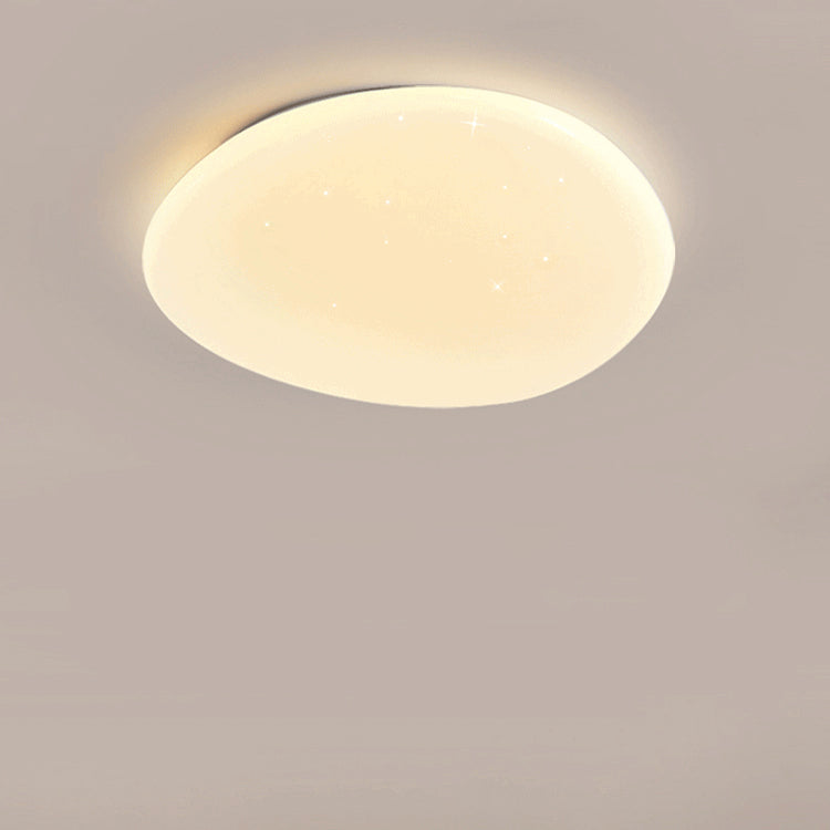 Plafonnier LED moderne minimaliste en métal et acrylique en forme de galet pour chambre 