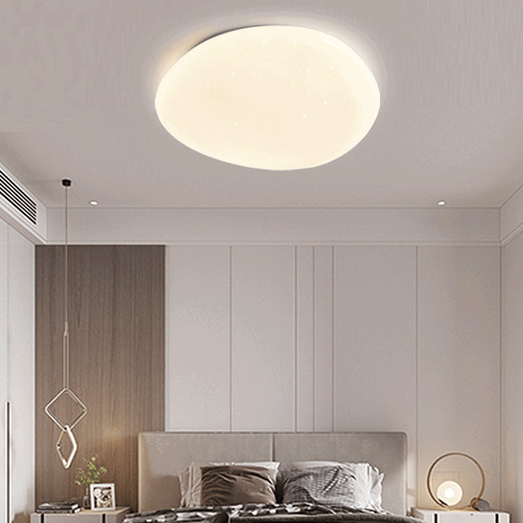 Plafonnier LED moderne minimaliste en métal et acrylique en forme de galet pour chambre 