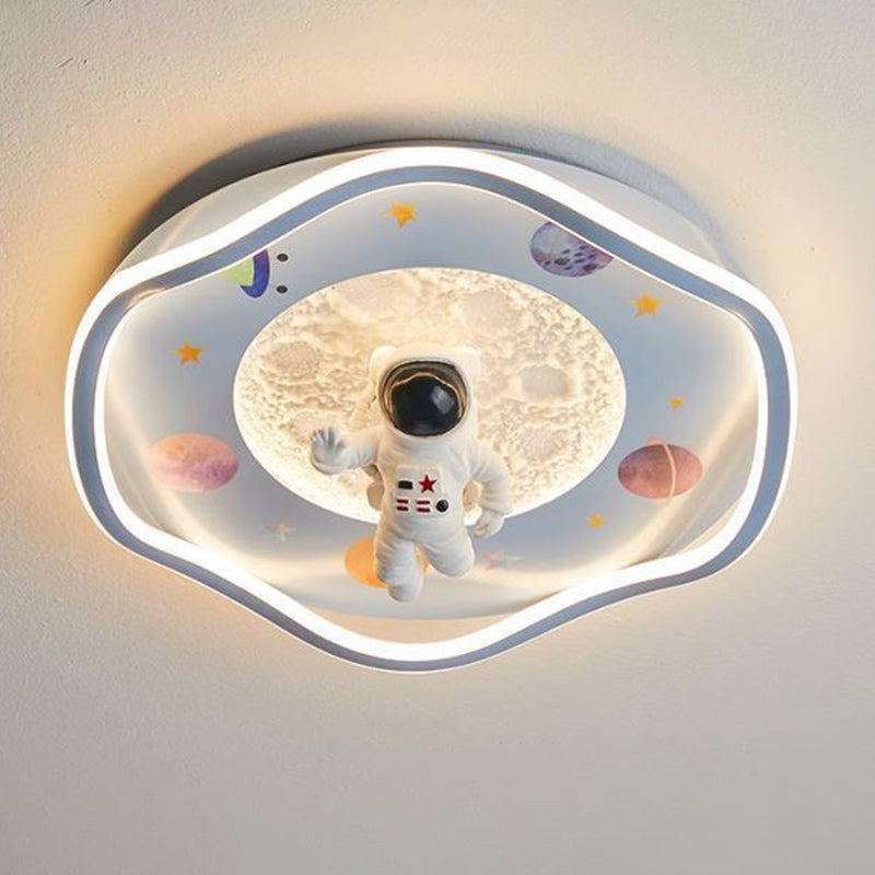 モダンアールデコキッズシリコン樹脂鉄製宇宙飛行士惑星型ラウンドLEDフラッシュマウント天井灯ベッドルーム用 