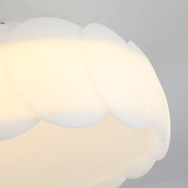 Moderne minimalistische Metall-PE-runde wellige LED-Deckenleuchte für das Schlafzimmer 