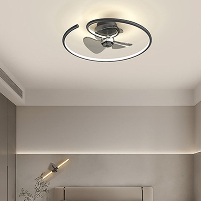 Zeitgenössisches skandinavisches Silikon-Aluminium-Lineares Halb-Rund-LED-Halb-Flush-Montage-Deckenventilator-Licht für Schlafzimmer 