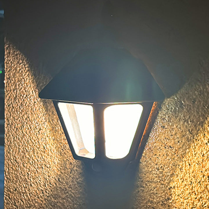 Traditionelle chinesische ABS Eisen Fu Zeichen Kegel 1-Licht Solar Wandleuchte Lampe für den Außenbereich 