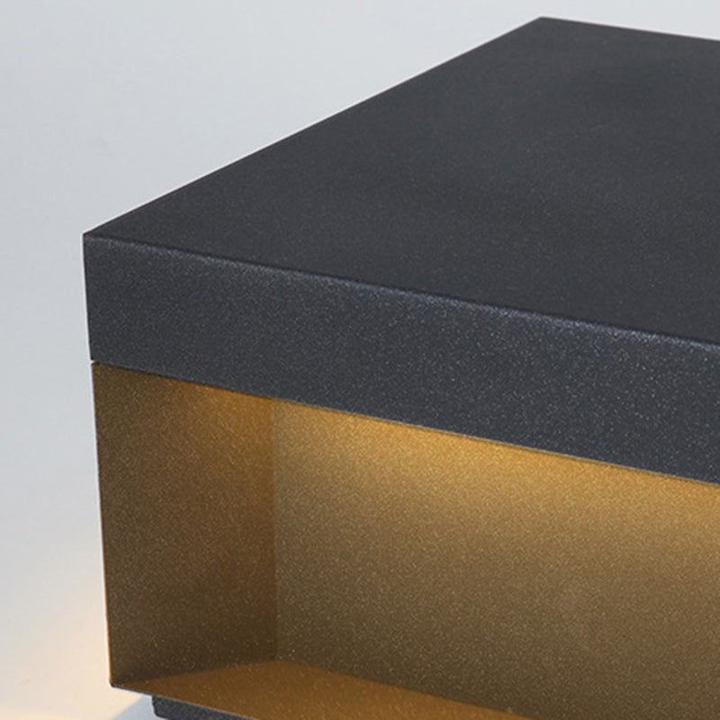 Lumière extérieure LED carrée moderne minimaliste en acier inoxydable et verre dépoli pour jardin 
