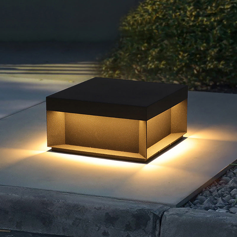 Lumière extérieure LED carrée moderne minimaliste en acier inoxydable et verre dépoli pour jardin 