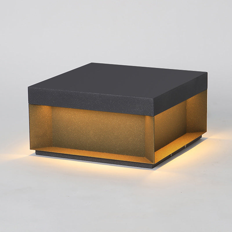 Lumière extérieure LED carrée moderne minimaliste en acier inoxydable et verre dépoli pour jardin 