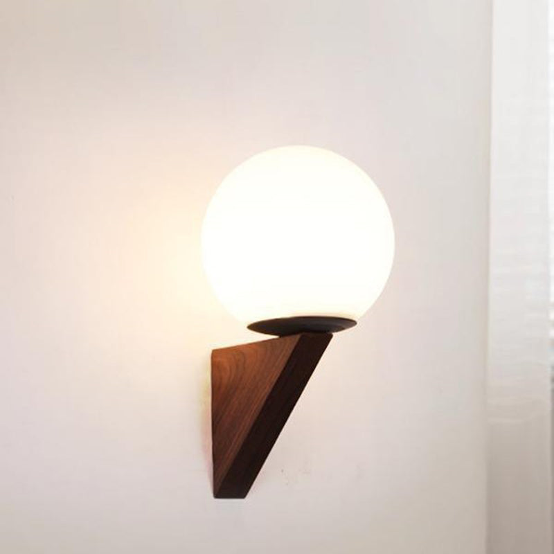 Lampe applique murale à globe triangulaire en fer et verre chinois traditionnel 1 lumière pour chambre 