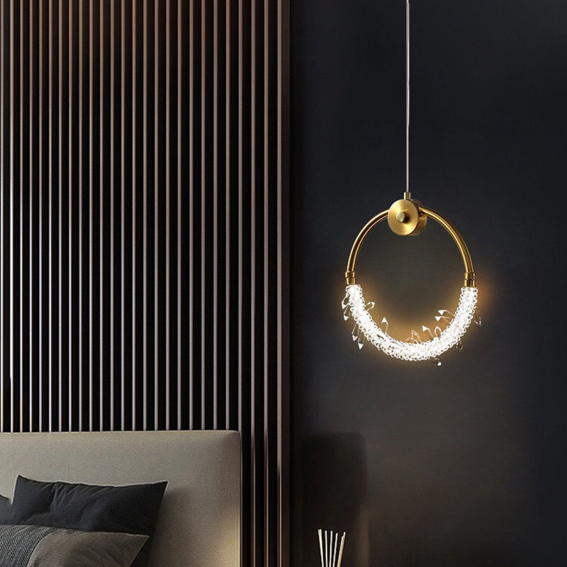Zeitgenössischer skandinavischer Kristall-Messing-Ring-Runde-LED-Pendelleuchte für Wohnzimmer 
